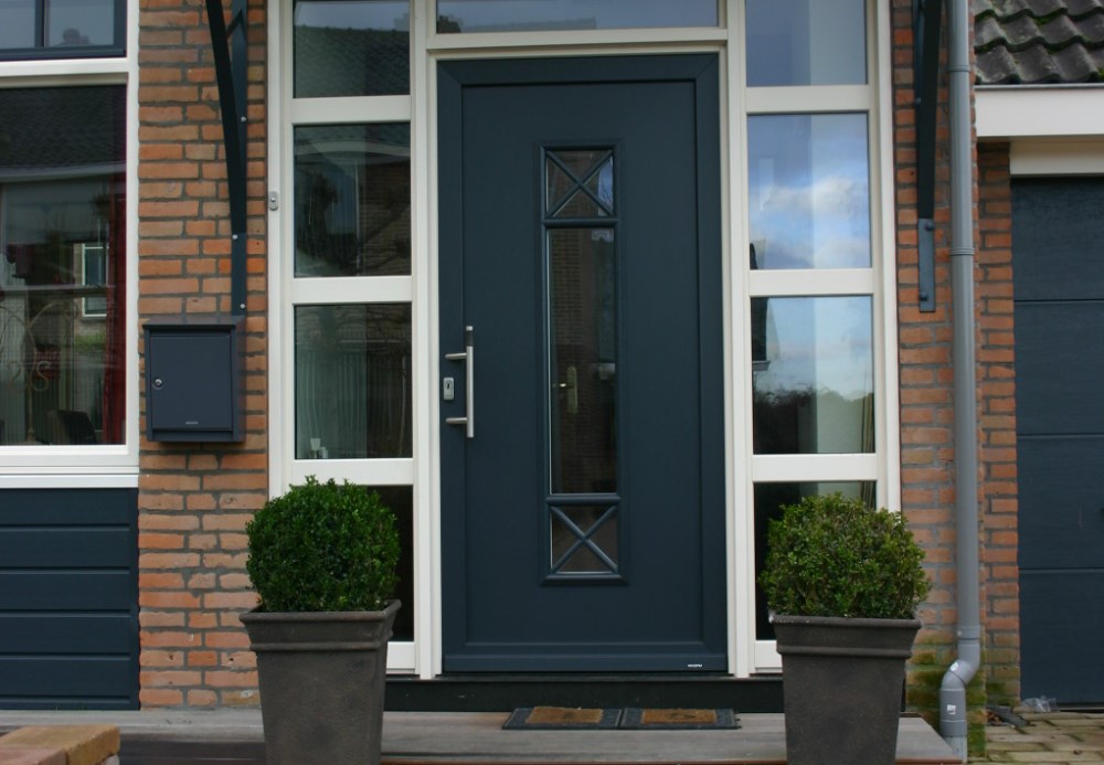 Weru-Kunststof-deuren-project-Vierpolders-1